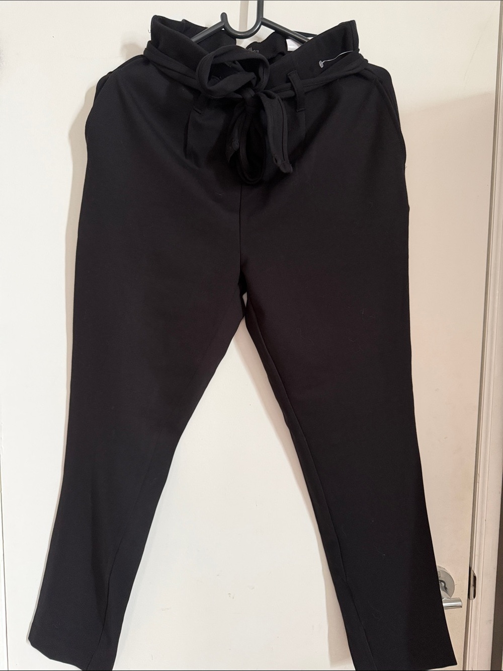Jules & Leopold Black High-Waist Tie Front Pants
